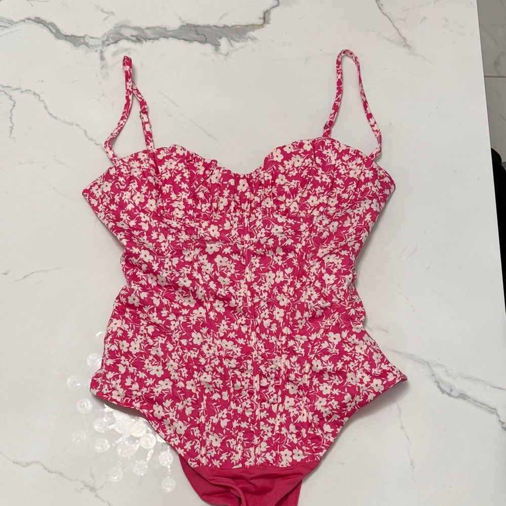 Zara Pink Floral Print Bodysuit- New